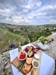 Via Civita 28, 75100, Matera, Basilicata, Italy.