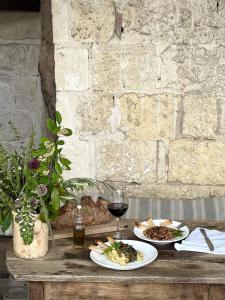 Via Civita 28, 75100, Matera, Basilicata, Italy.