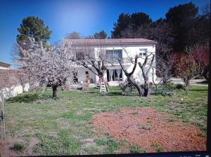 Maisons de vacances LA MAISON DE PAPOU La Vigne A NANS LES PINS 83860 : photos des chambres