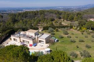 Villas Belle villa contemporaine de 300m2 avec piscine : photos des chambres