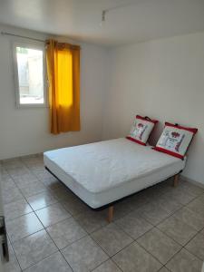 Appartements Appartement 2 Pieces Vue Montagne Proximites Grandes Surfaces : photos des chambres