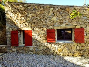 Maisons de vacances Maison de 4 chambres avec piscine partagee et jardin clos a Saint Julien de la Nef : photos des chambres