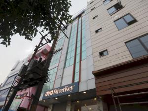 HOTEL SILVERKEY NEAR LIC BUILDING MAIN RD KHODA NEXT TO SHYAM OIL