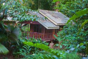 Khao Sok Riverside Cottages