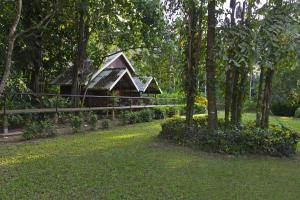 Khao Sok Riverside Cottages