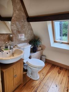 The Old School Caeathro, Snowdon, Eryri and Yr Wydffa Cottages