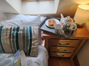 The Old School Caeathro, Snowdon, Eryri and Yr Wydffa Cottages