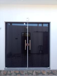 Estrela Apartamento 2 terreo - Quarto e sala com cozinha americana na praia do prea-Ce