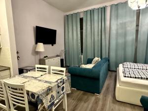 Kings main square Apartment