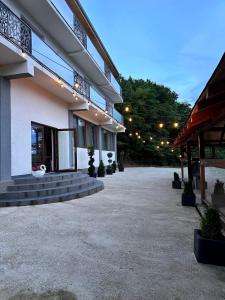 Villa Adam