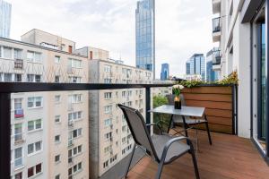 Golden Apartments Warsaw - Luxury Building with Terrace on the Roof - Sienna Str