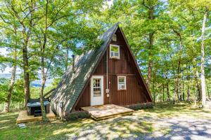 obrázek - Mountain Views! Hot Tub, Deck, Grill, A-Frame Cabin