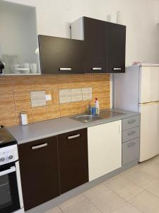 Peaceful Apartments in Elani