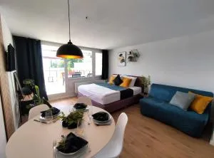 Sauna, Pools mit XXL-Terasse oder Kinderkino - 施瓦尔察赫