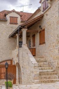 Maisons de vacances L Oustal, piscine privee Gite 4 etoiles : photos des chambres