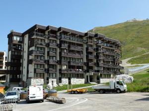 Studio confortable avec balcon, au pied des pistes - FR-1-502-523