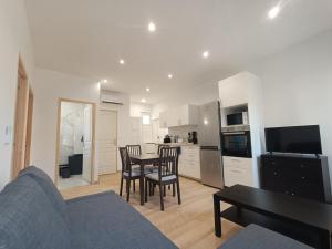 T3 rénové en 2023, Intra muros Avignon