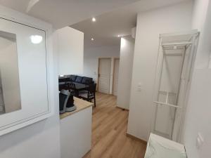 T3 rénové en 2023, Intra muros Avignon