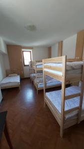 Hostel in picerija Špajza