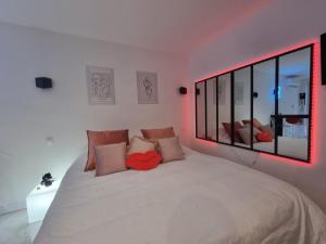 Appartements Suite BULLE D'AMOUR Balneo Spa & Terrasse a 5 min des plages : photos des chambres