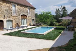 Maisons de vacances Gite de charme 6 a 12 personnes piscine privee Sarlat- Archignac : photos des chambres