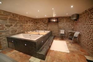 Dolce Villa Pool and Wellness