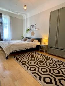 3 bedroom apartment near the city center