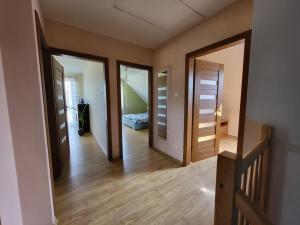 Dom na prerii w mieście