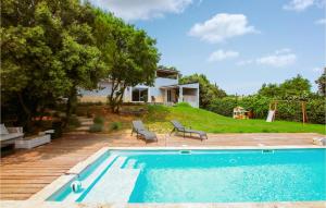 Maisons de vacances Awesome Home In Suze-la-rousse With Outdoor Swimming Pool, Private Swimming Pool And 5 Bedrooms : photos des chambres