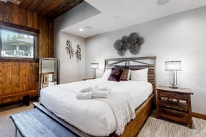 Gondola Vista Luxury Villas by Ski Heavenly & Beaches