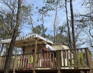 Camping - Village Vacances Familial à Prayssac au coeur du vignoble Lotois