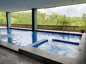 Crosswinds Nature View Suite