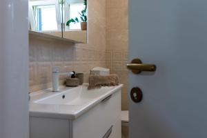CASTELLA Mediterranean Hideaway