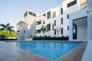 Serenity Haven - Your Ultimate Runaway Bay Escape - Bluefields