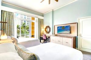 Stunning Studio Apartment Located at the Ritz Carlton-Key Biscayne