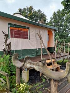 Bungalow chez un artiste