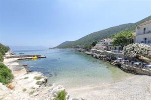 Apartments Maca - seafront