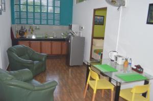 Paramount Residence 3