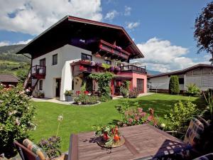 obrázek - Apartment in Bramberg am Wildkogel with balcony