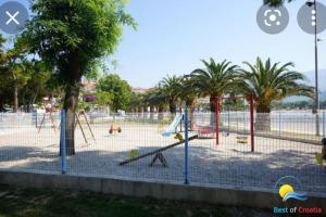 DELUX 2 bedrooms Apartment near SPLIT - GOGA 