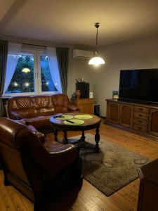 Dom w (Między) lesie