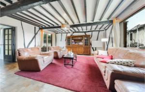 Maisons de vacances Stunning home in Haudricourt Aubois with 4 Bedrooms and WiFi : photos des chambres