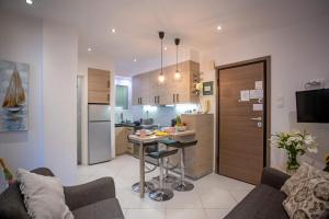 Hadrian by Heloni Apartments