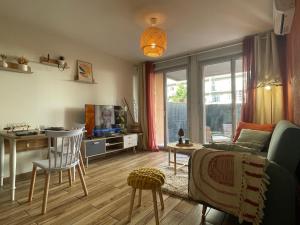 Appartements Superbe T2 avec clim et Parking : photos des chambres