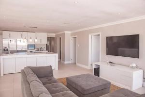Bella Vista Yzerfontein - No loadshedding - Home away from home