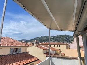 Studio Hyper centre avec balcon WIFI et climatisation