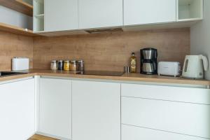 Family apartment with air-conditioning, balcony, free parking!