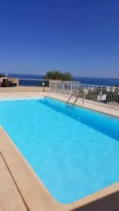 Appartement Vue Mer à Bastia, terrasse et piscine privée. - باستيا