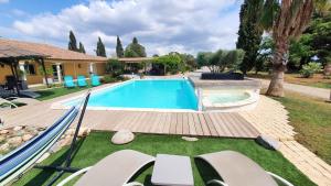 Villa spacieuse à Béziers avec piscine privée et jacuzzi