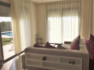 Luxury Villa in La Marsa with Pool